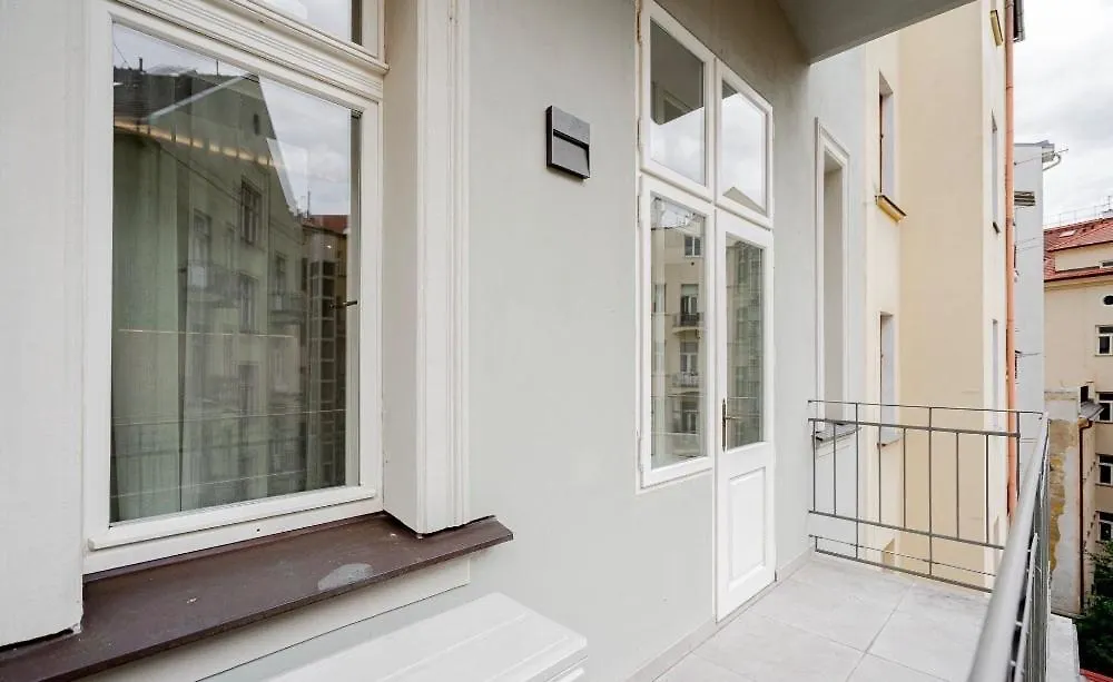 Old Town Luxury 3Bd Apartment Прага 0*,