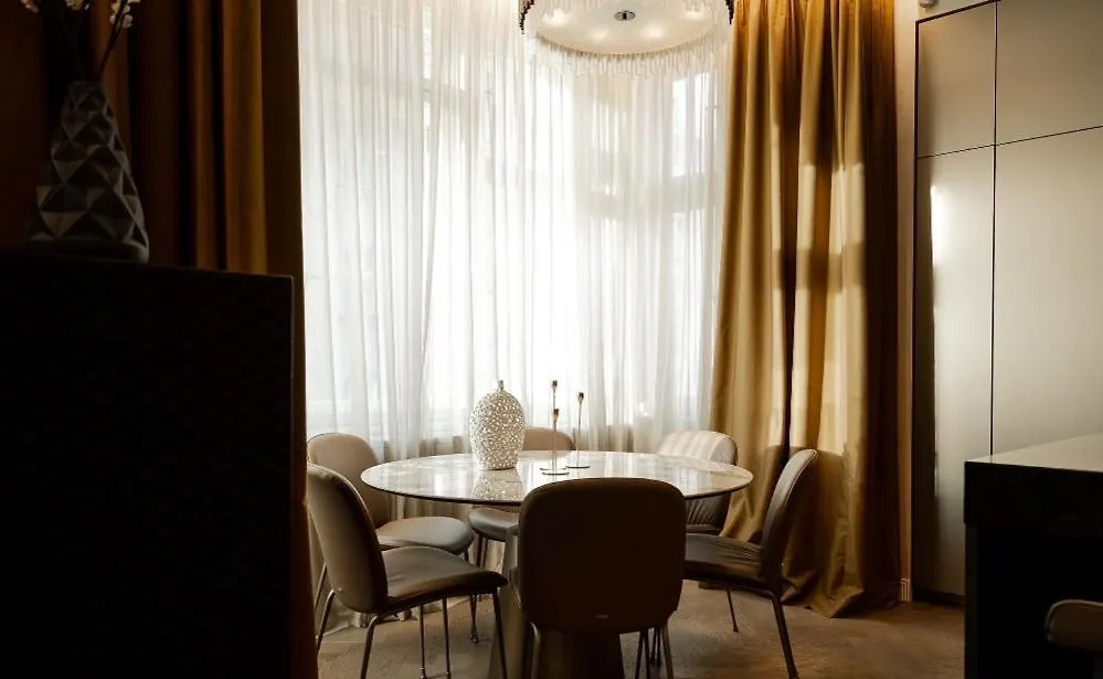 Old Town Luxury 3Bd Apartment Prag